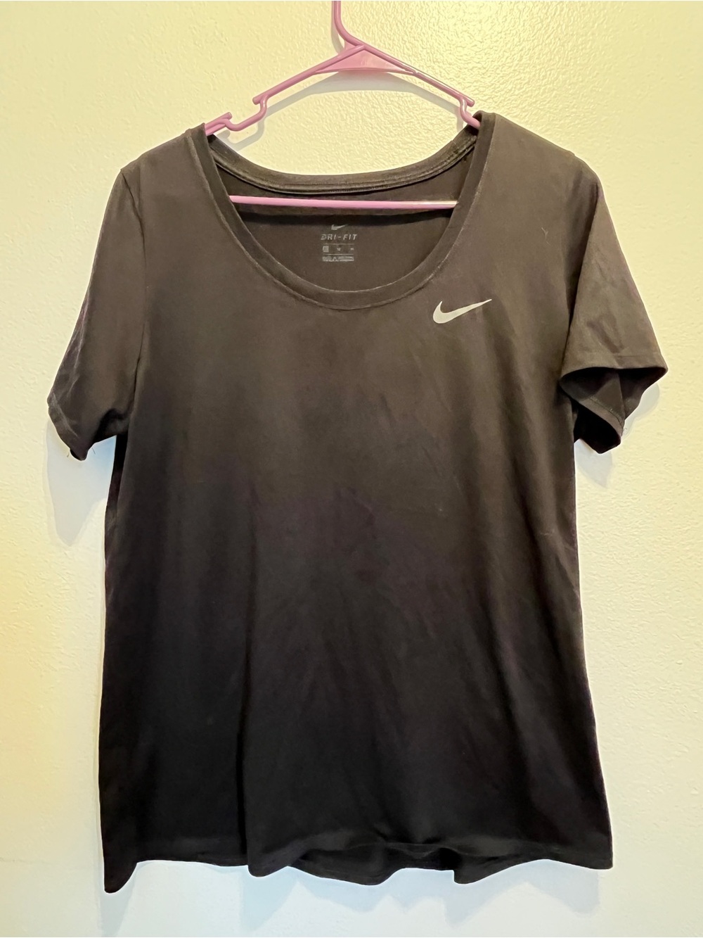 Nike Black Scoop-Neck Short Sleeve Performance Tee
